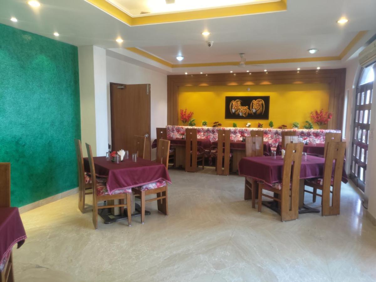 Hotel Fort View Tikamgarh Esterno foto