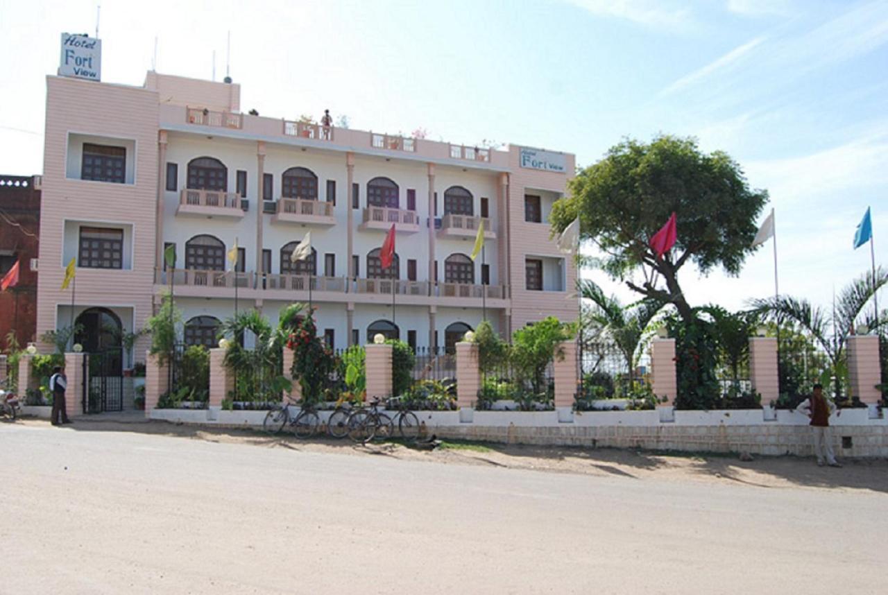 Hotel Fort View Tikamgarh Esterno foto