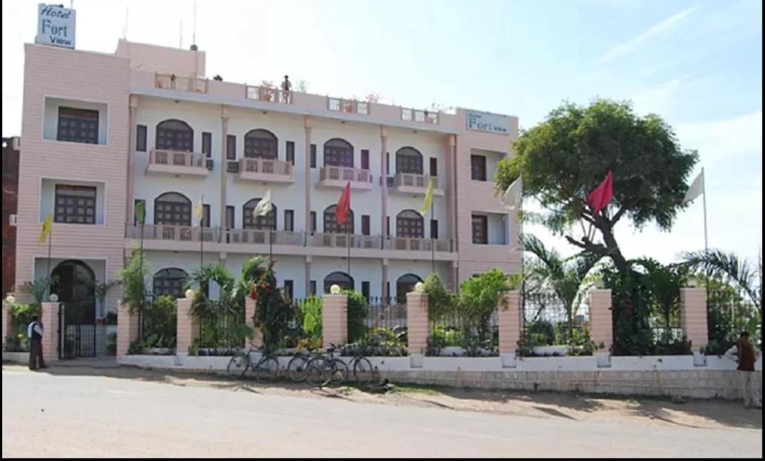 Hotel Fort View Tikamgarh Esterno foto