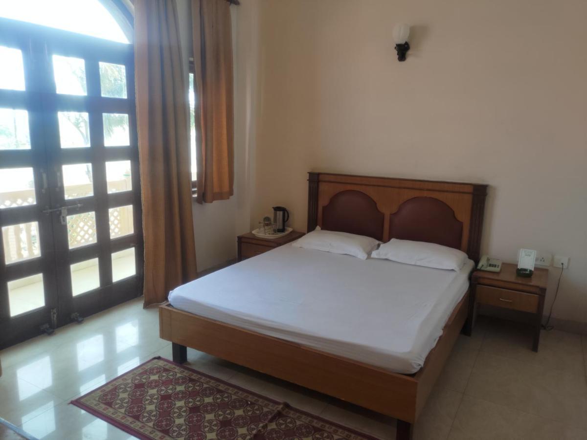 Hotel Fort View Tikamgarh Esterno foto
