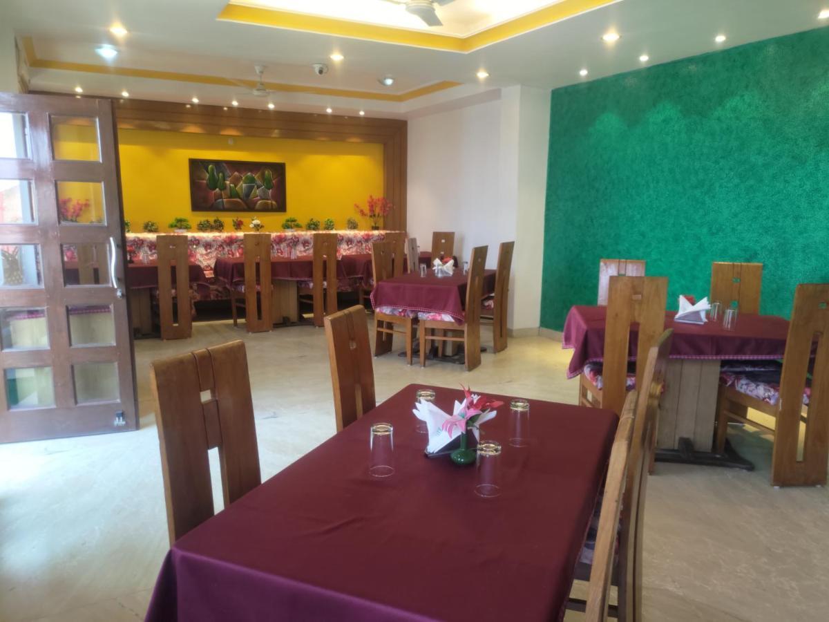 Hotel Fort View Tikamgarh Esterno foto